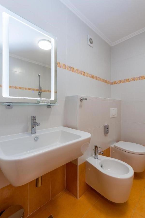 Edra Suite Apartment Umag Ngoại thất bức ảnh